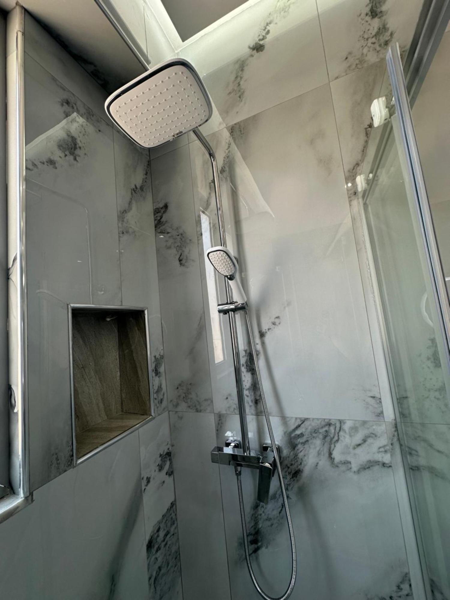 Gael Luxury Apartment Berat Extérieur photo